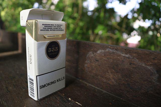 Thuốc Lá 555 Mandarin Deluxe Trắng - Ảnh 10