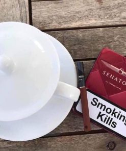 Alternative view of Senator Đỏ-Thuốc Lá Nga Senator Cherry